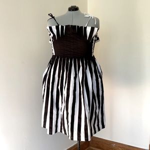 Tatyana Black & White Stripe Pleated Chest Size 4XL